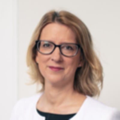 Photo of Michele Giddens
